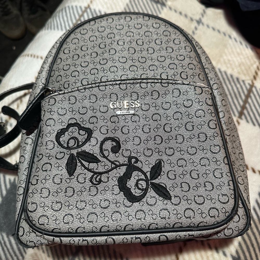 Guess Gray And Black Patterned Backpack - image 1